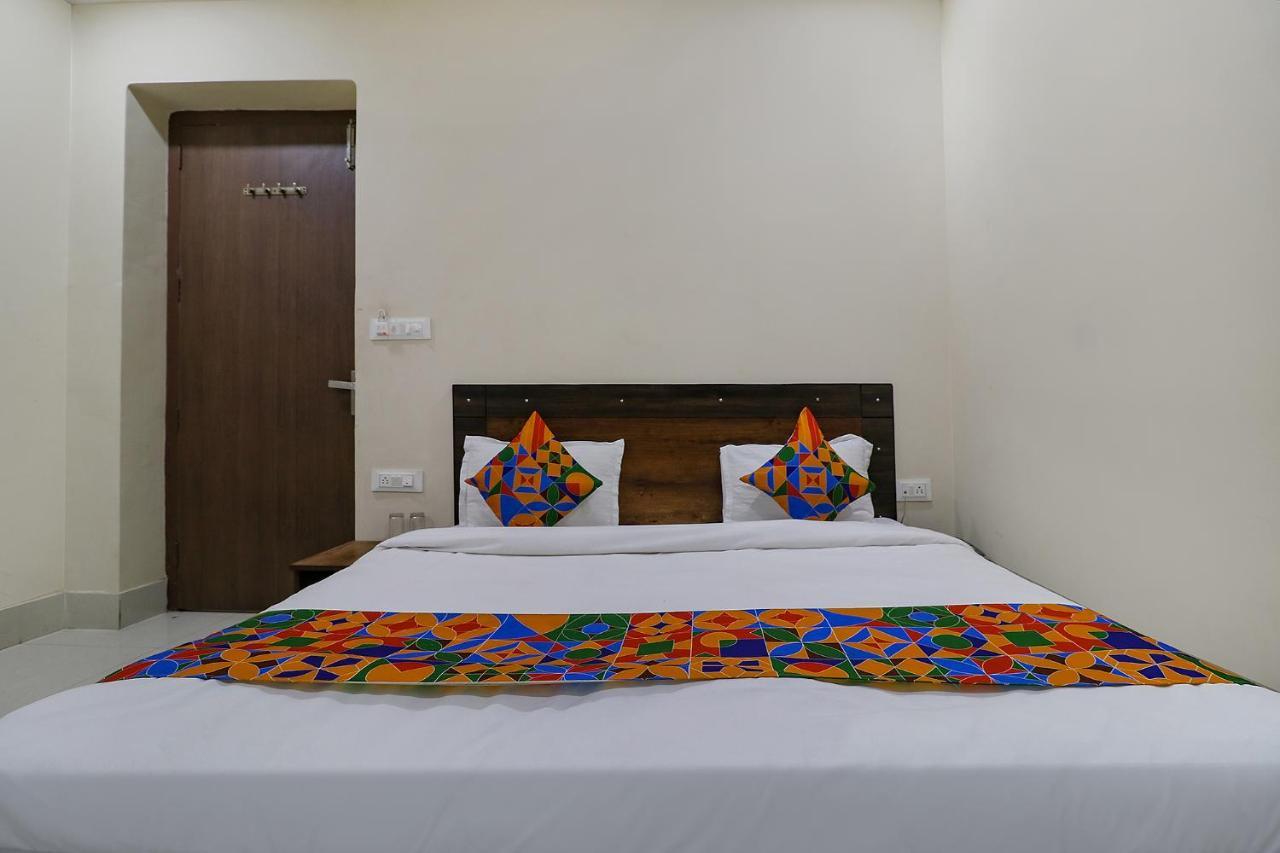 Fabexpress Kartikey Inn Haridwār Buitenkant foto